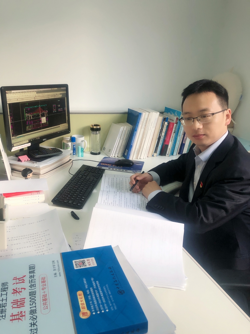 工作照1.JPG